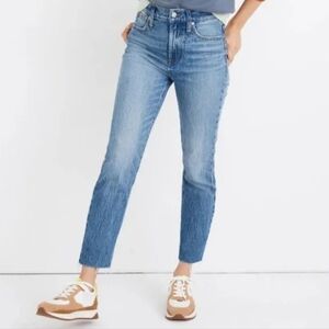 Madewell The Petite Perfect Vintage Jean in Enmore Wash: Raw-Hem Edition Size 32